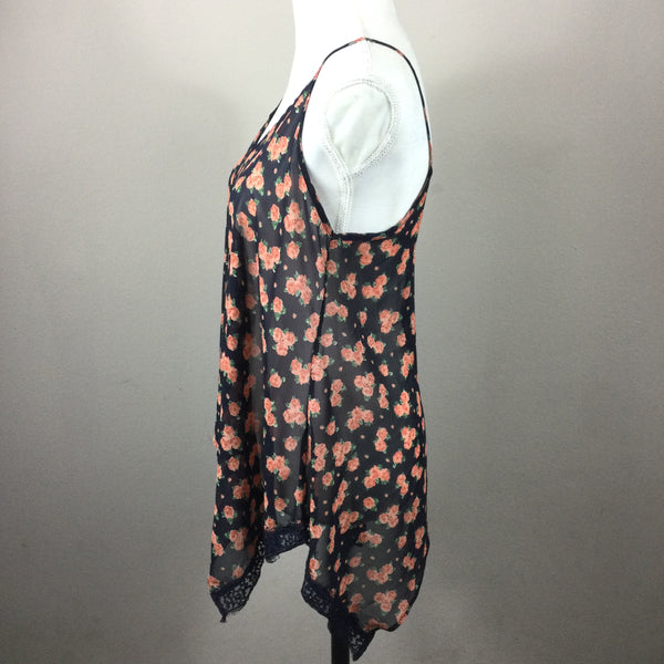 Soprano Semi Sheet Floral Tank Top Size Medium