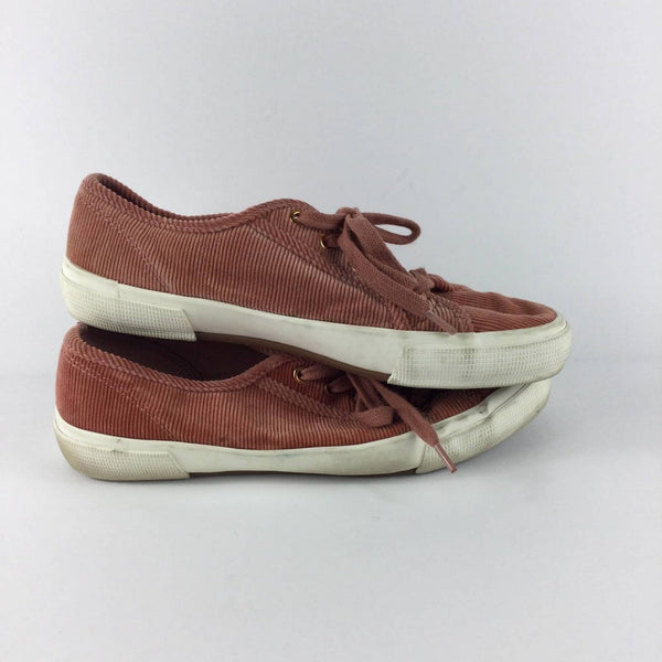 Old Navy Corduroy Lace Up Sneakers